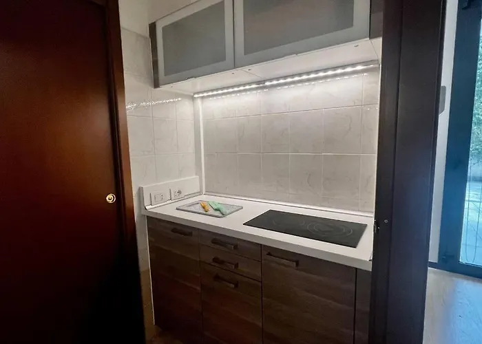 Urban House - Comfy Flat Navigli Center 아파트 밀라노
