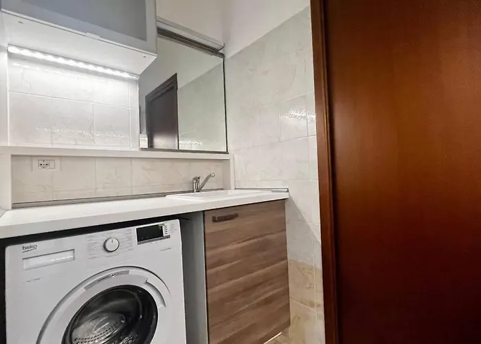 Urban House - Comfy Flat Navigli Center 아파트 밀라노