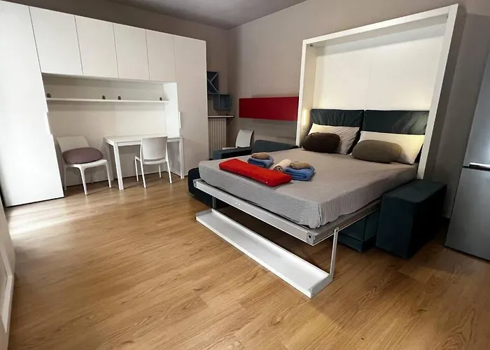Urban House - Comfy Flat Navigli Center * 밀라노